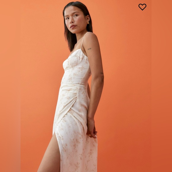 NWT Blush💕Ivory Reformation Kourtney Dress in RISO Stunning Print and Details - Picture 5 of 13